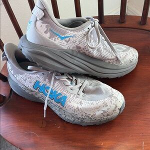 HOKA speed goat 6 Light Gray and Blue Athletic Shoes